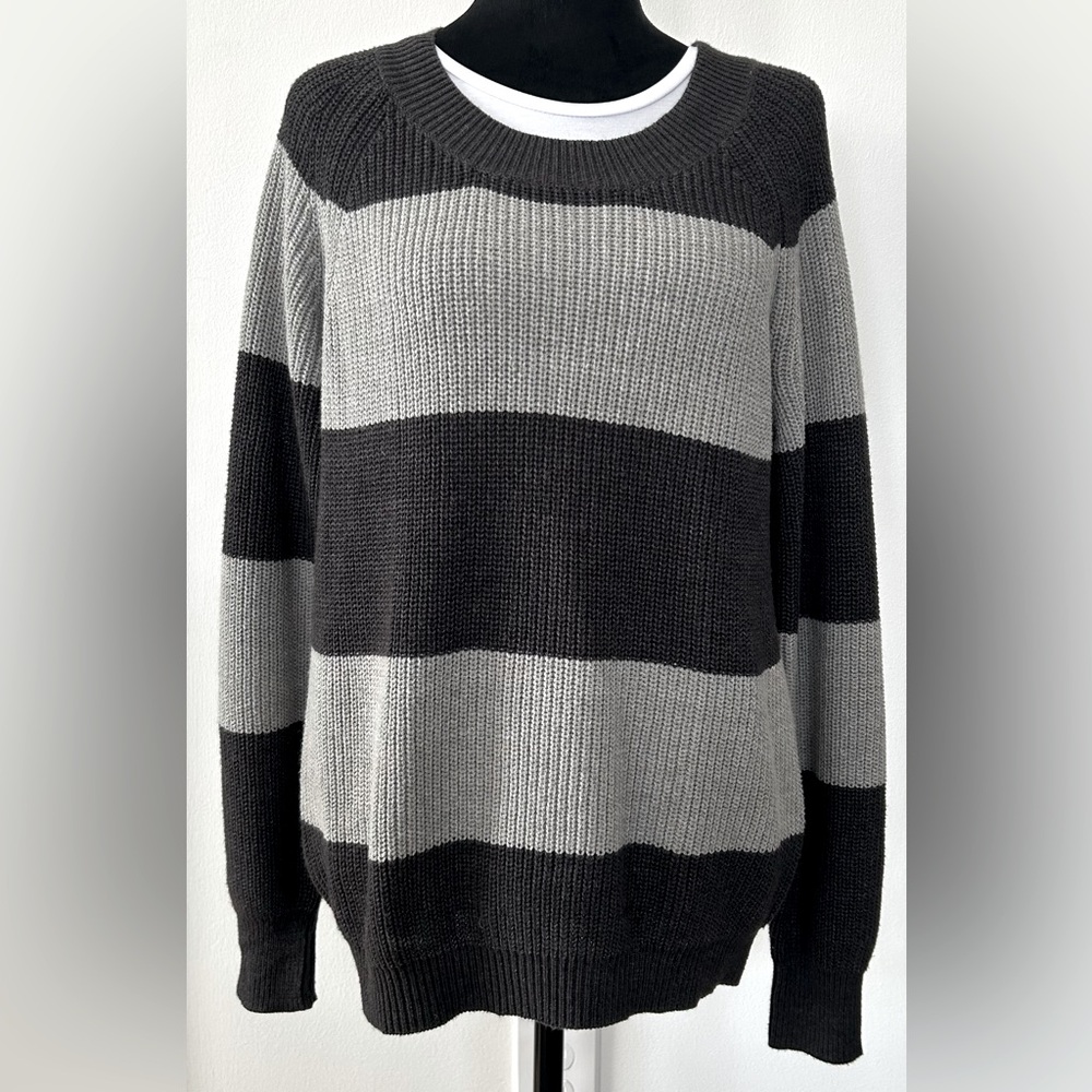 BCBGeneration Oversized Gray Striped Sweater